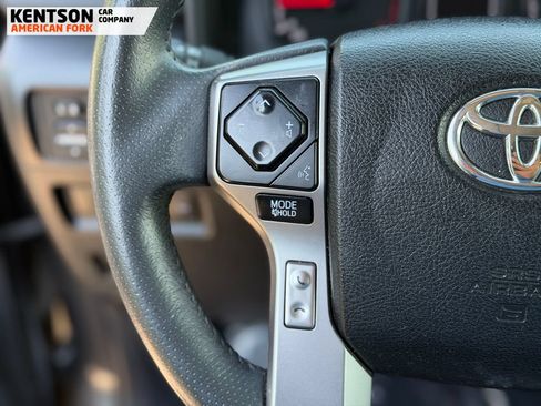 Used 2022 Toyota 4Runner SR5 Premium w/ Moonroof Package AWD/4WD image 16