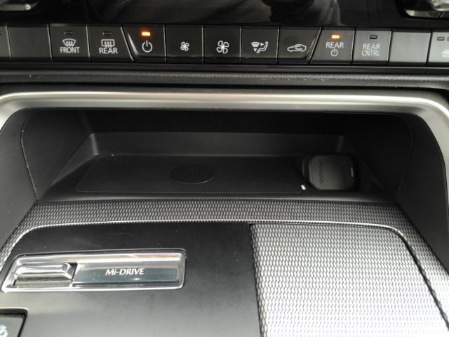 Used 2024 MAZDA CX-90 Plug-In Hybrid w/ Preferred AWD/4WD image 50