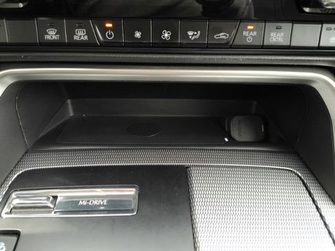 Used 2024 MAZDA CX-90 Plug-In Hybrid w/ Preferred AWD/4WD image 50