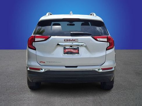Used 2022 GMC Terrain SLT w/ Tech Package FWD image 5