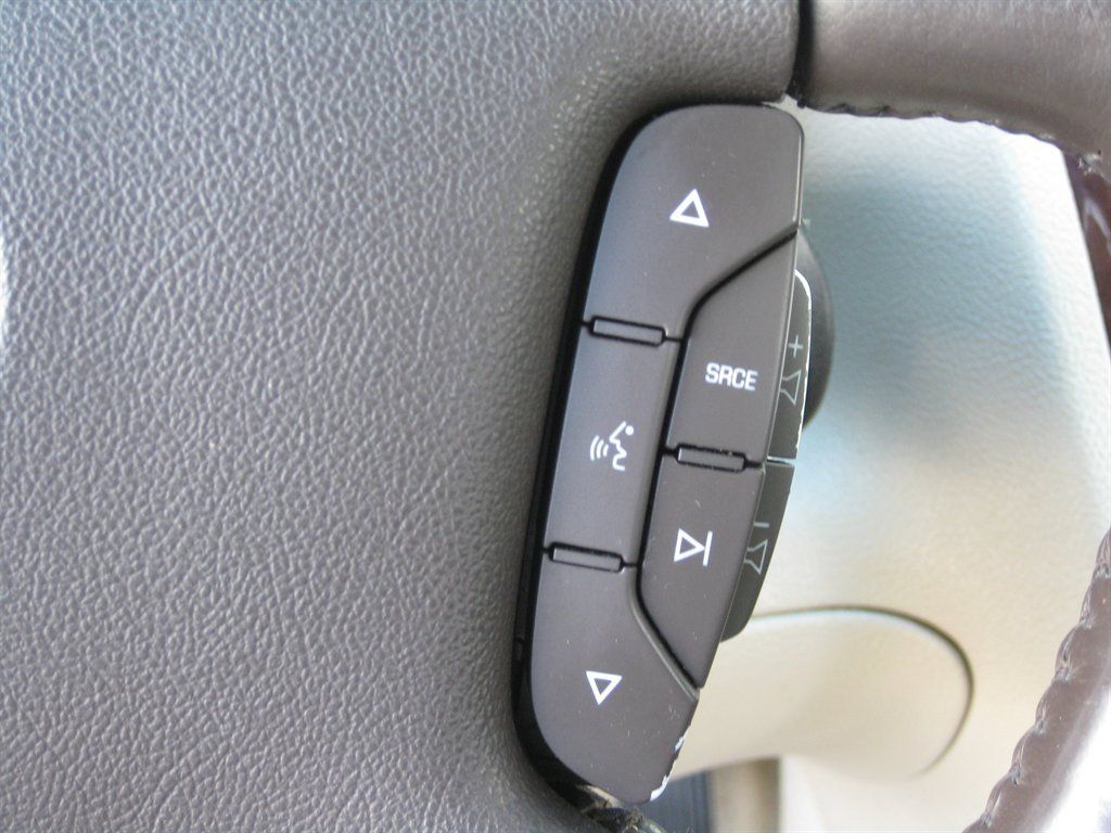 Used 2007 Cadillac DTS Luxury II FWD image 17