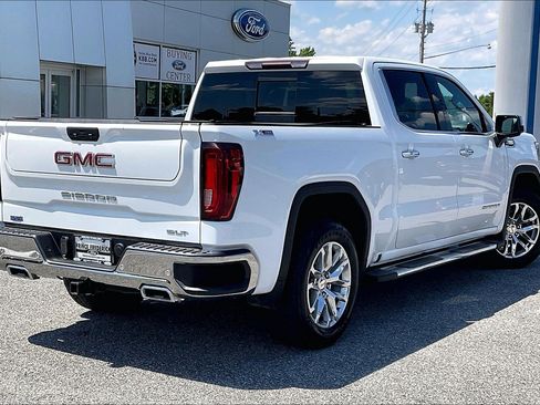 Used 2021 GMC Sierra 1500 SLT w/ SLT Premium Plus Package AWD/4WD image 12