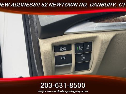 Used 2018 Acura MDX SH-AWD w/ Technology Package image 19