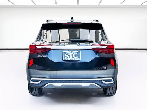 Used 2023 Kia Seltos S AWD/4WD image 5