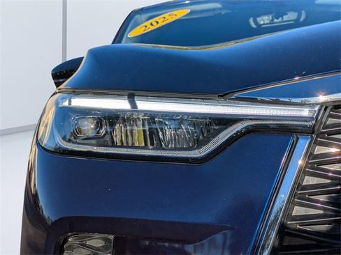 Certified 2025 INFINITI QX60 Pure image 10