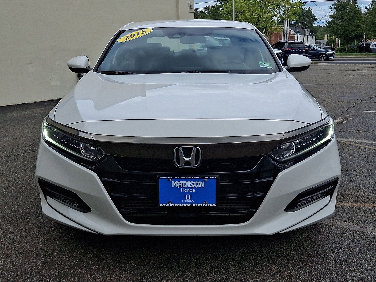 Used 2018 Honda Accord Sport image 2
