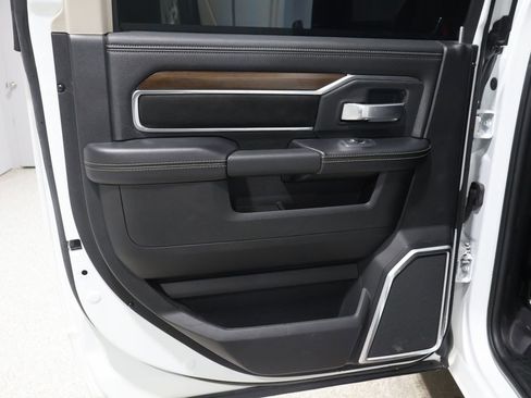 Used 2024 RAM 2500 Laramie image 22