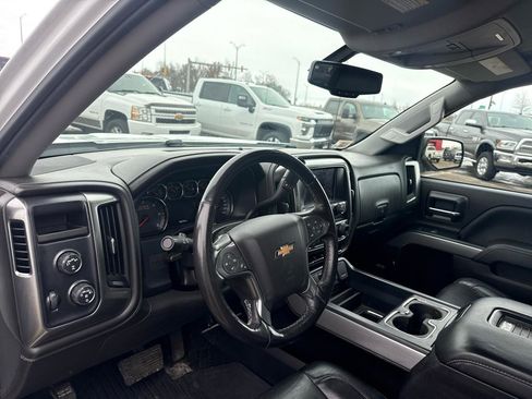 Used 2018 Chevrolet Silverado 1500 LTZ Z71 w/ Redline Edition image 10