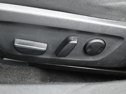 Used 2024 MAZDA MAZDA3 s image 12