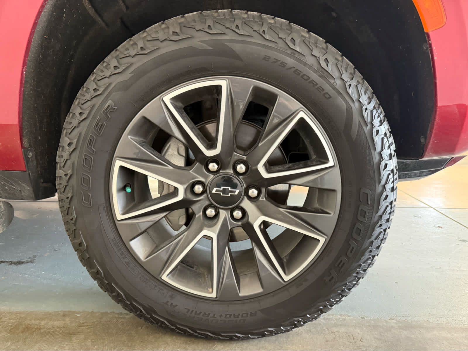 Used 2021 Chevrolet Tahoe Z71 w/ Rear Media and Nav Package AWD/4WD image 11