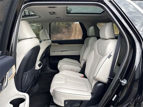 Used 2023 Hyundai Palisade Limited image 26