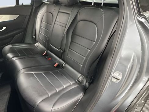 Used 2019 Mercedes-Benz GLC 300 4MATIC image 31