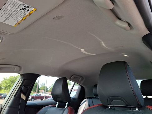 Used 2024 Toyota Prius Prime FWD image 16