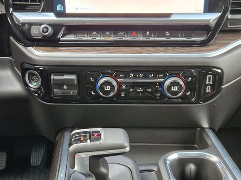 Used 2026 Chevrolet Silverado 1500 LT image 18