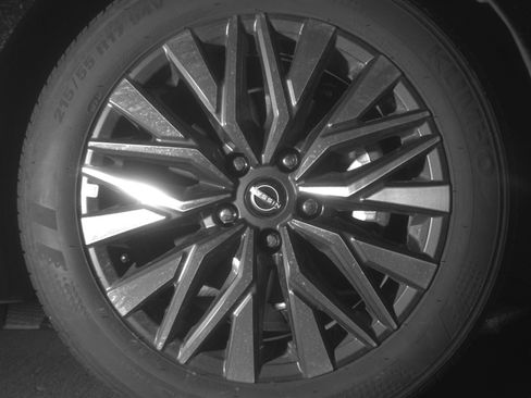 Used 2025 Nissan Altima 2.5 SV image 13