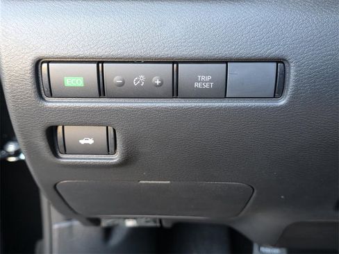 New 2025 Nissan Sentra S image 18