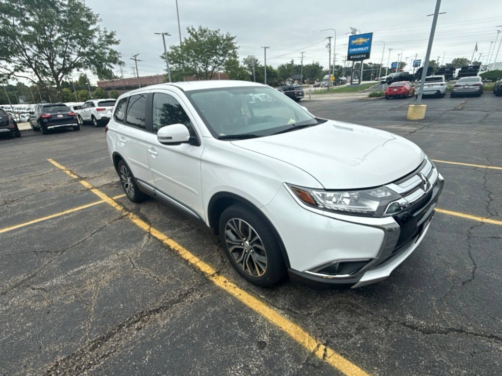 Used 2016 Mitsubishi Outlander SE FWD image 5