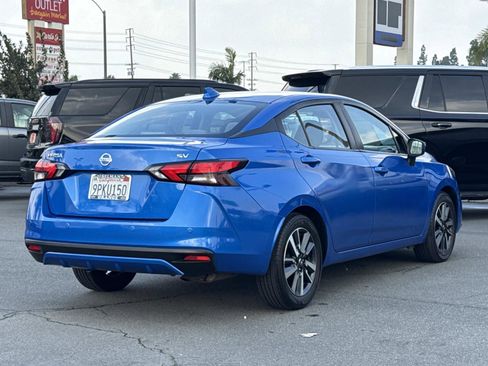 Used 2021 Nissan Versa SV image 5