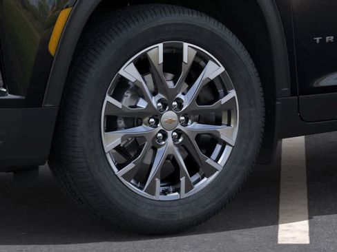 New 2026 Chevrolet Traverse LT w/ Sun and Wheel Package AWD/4WD image 9