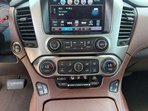 Used 2018 Chevrolet Tahoe Premier AWD/4WD image 18