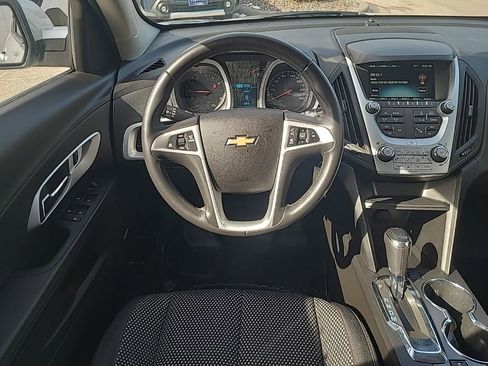 Used 2017 Chevrolet Equinox LT w/ Convenience Package image 13