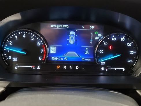 Used 2021 Ford Explorer XLT w/ Equipment Group 202A image 12