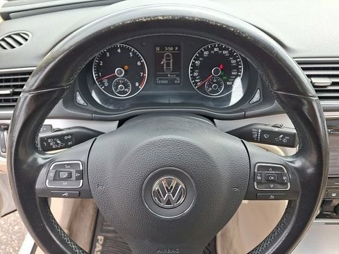 Used 2013 Volkswagen Passat 2.5 SE FWD image 4