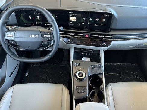 New 2026 Kia Sportage EX AWD/4WD image 13