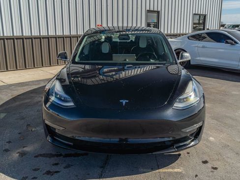 Used 2018 Tesla Model 3 Mid Range image 5