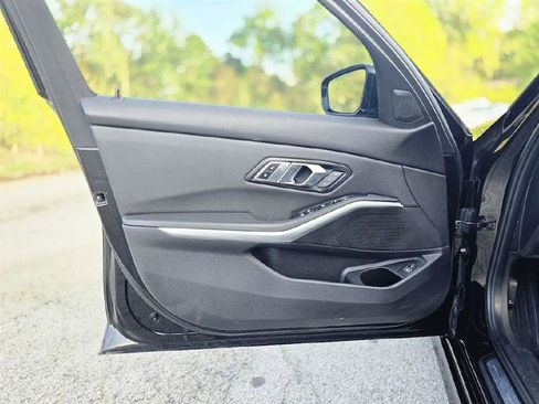 Used 2020 BMW 330i Sedan image 25