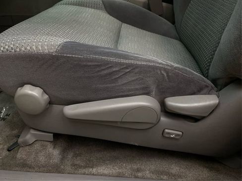 Used 2005 Toyota 4Runner Limited image 23