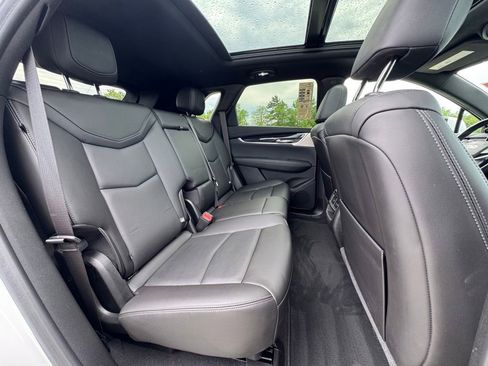 Certified 2023 Cadillac XT5 Premium Luxury FWD image 33