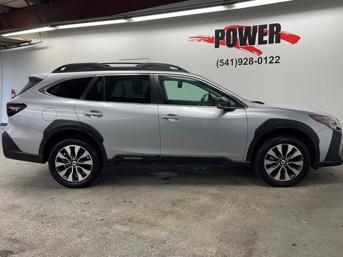 Used 2024 Subaru Outback Limited image 2