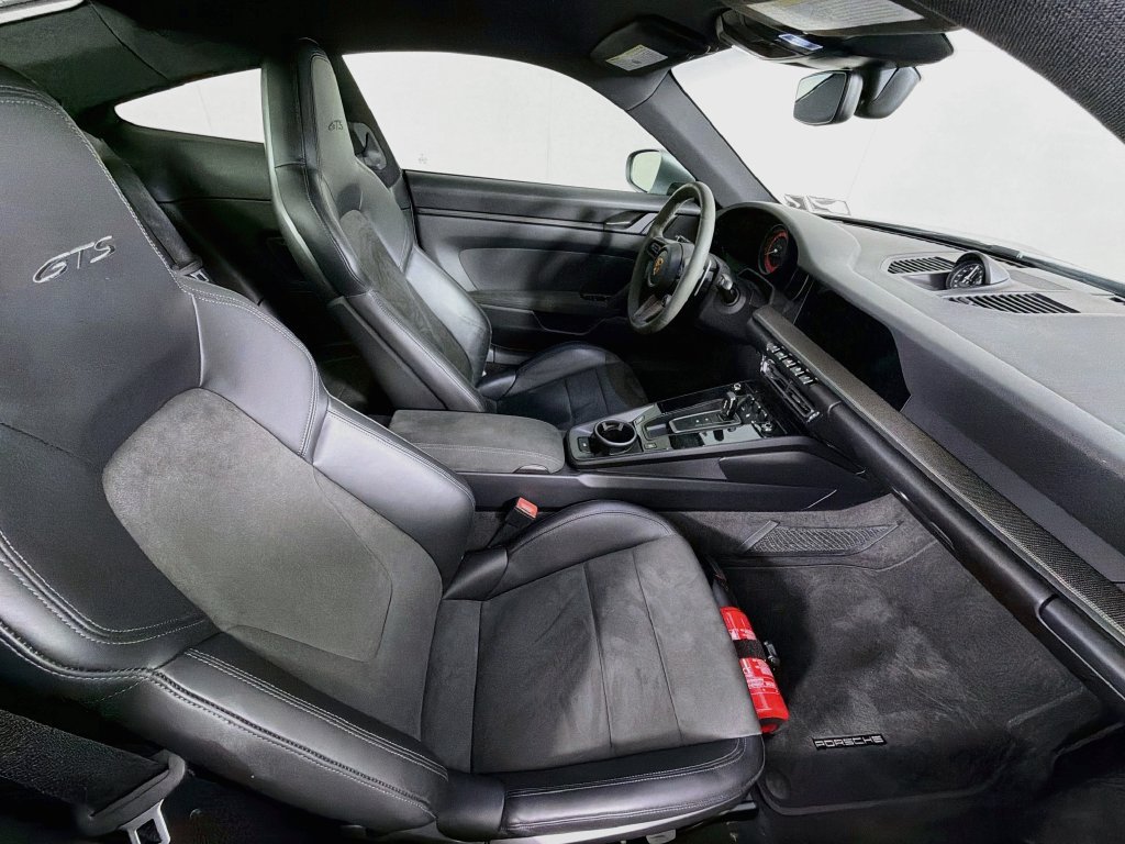 Certified 2022 Porsche 911 Carrera 4 GTS AWD/4WD image 28