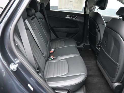 Certified 2025 Kia Sportage SX image 25