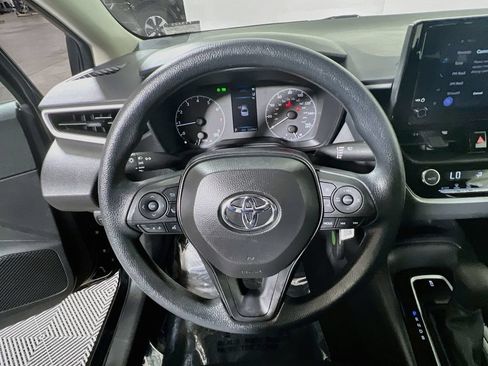 Certified 2025 Toyota Corolla LE FWD image 10