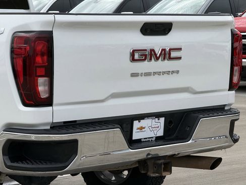 Used 2020 GMC Sierra 2500 4x4 Crew Cab w/ Convenience Package image 6