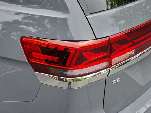 Used 2026 Volkswagen Atlas SE w/ Panoramic Sunroof Package FWD image 38