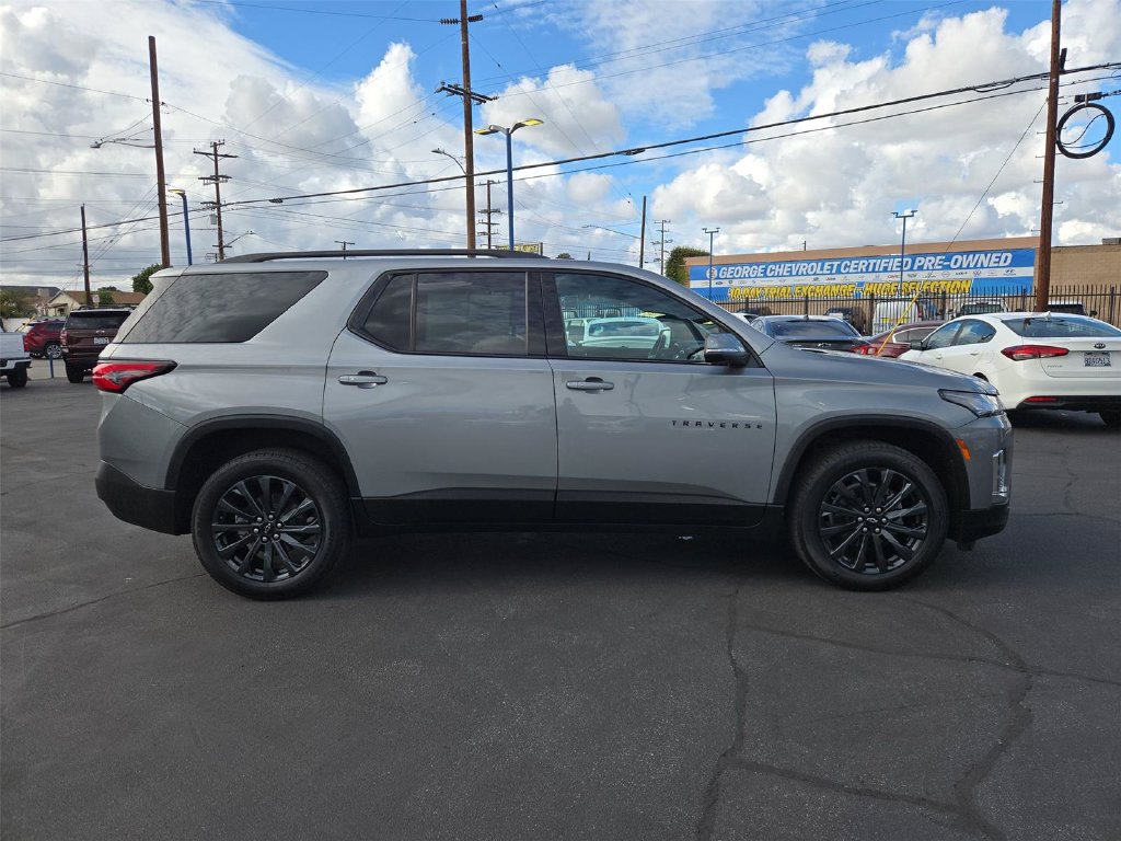 Certified 2024 Chevrolet Traverse RS FWD image 29