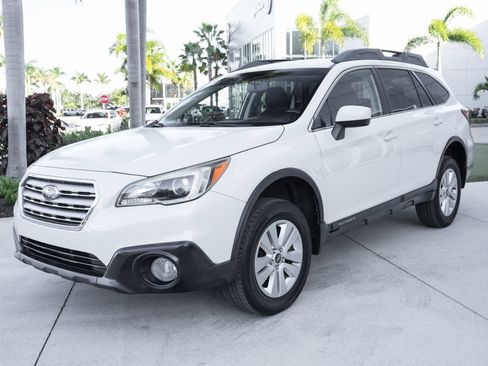 Used 2015 Subaru Outback 2.5i Premium w/ Protection Package #1 AWD/4WD image 5