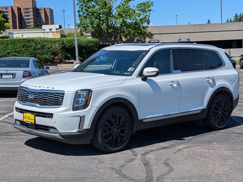 Used 2020 Kia Telluride SX w/ SX Prestige Package AWD/4WD image 2