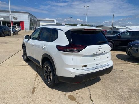 New 2026 Nissan Rogue SV w/ SV Premium Package image 4