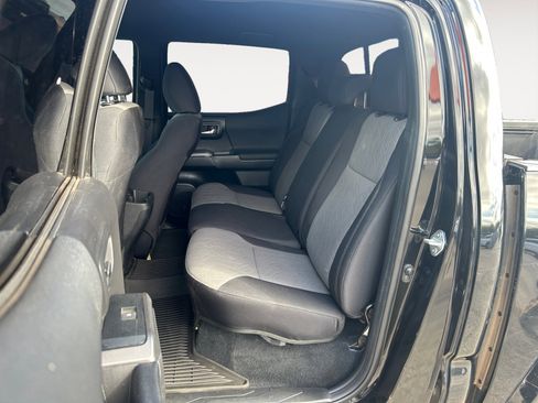 Used 2023 Toyota Tacoma TRD Sport w/ Black Out Package (TMS) image 22