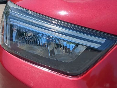 Used 2020 Buick Encore Preferred FWD image 9