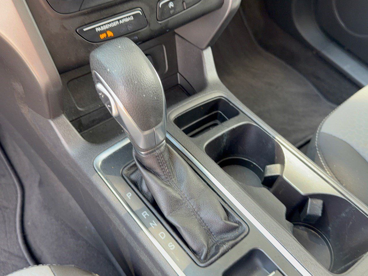 Used 2019 Ford Escape SE FWD image 21