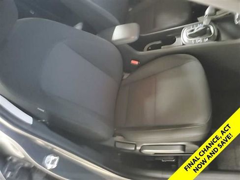 Used 2025 Hyundai Kona SEL AWD/4WD image 22