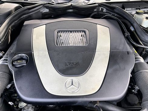 Used 2008 Mercedes-Benz C 300 Sport image 31