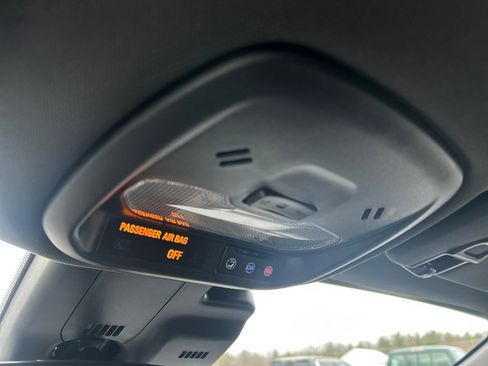 Used 2024 Buick Envista Sport Touring w/ Convenience I Package image 36