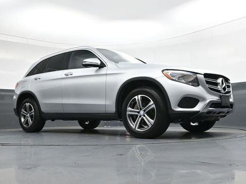 Used 2016 Mercedes-Benz GLC 300 4MATIC w/ Premium Package image 29
