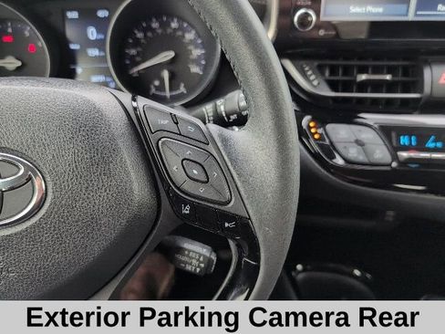 Used 2021 Toyota C-HR Limited image 8